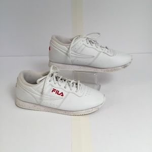Fila Manchu sneakers size 9
